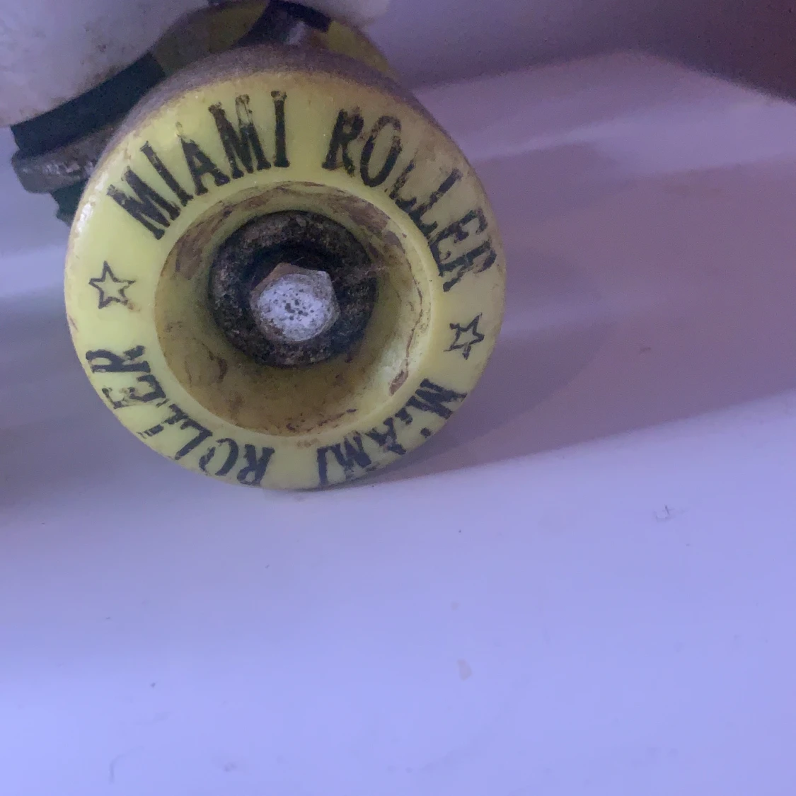 Kids vintage rolleskates. - 91