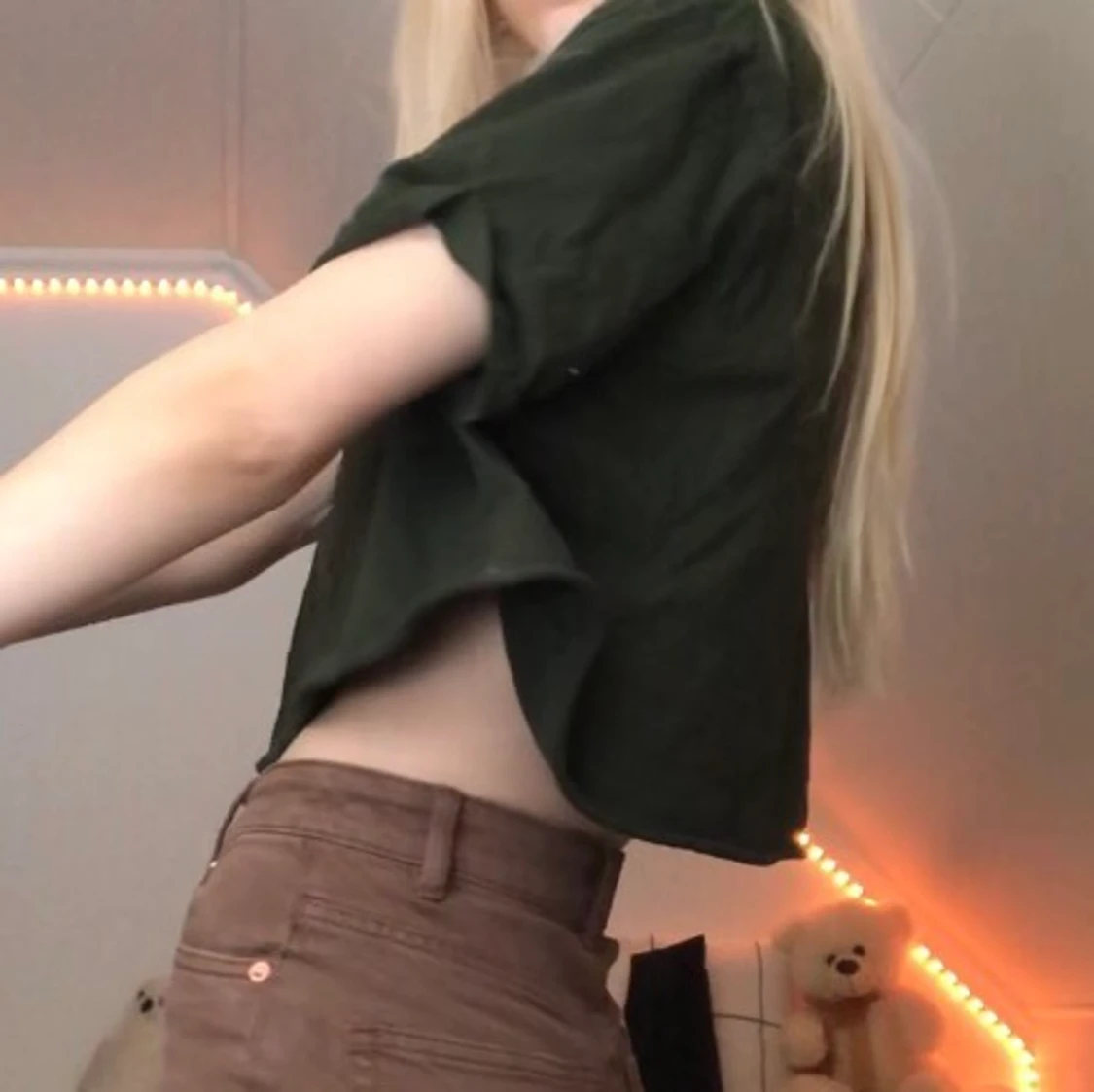 Grön croppad t-shirt ♥️ - 91