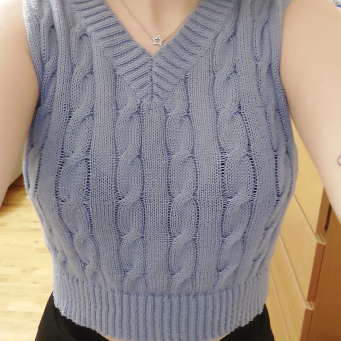 Blue sweater vest storlek S