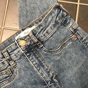 Jeans från Gina använda en gång
