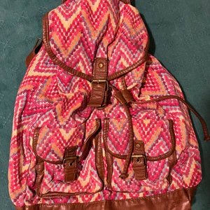 Söt ryggsäck - Standard storlek, nästan oanvänd 