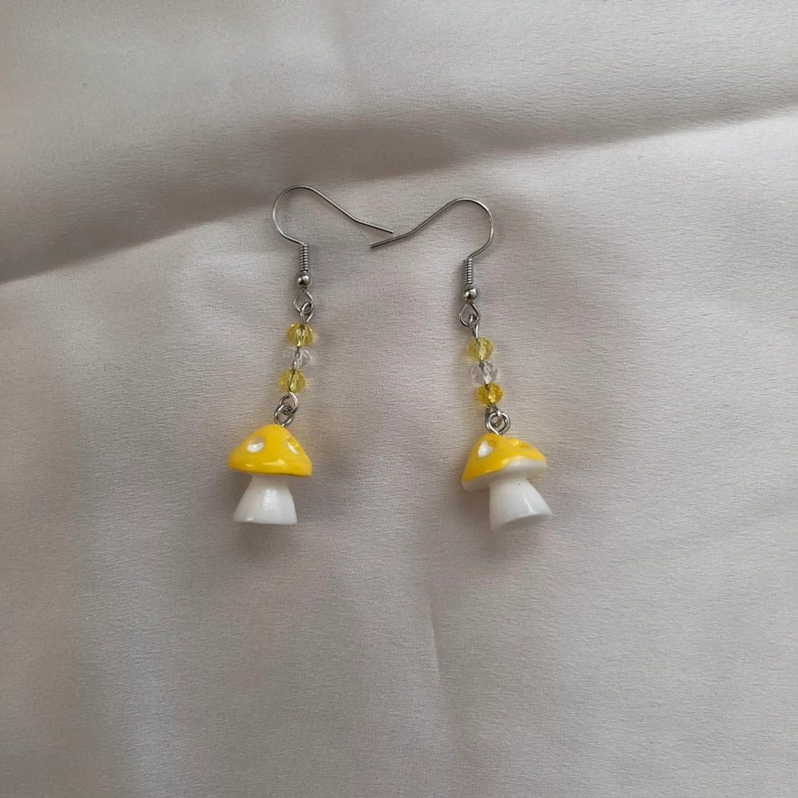 Gula svamp örhängen