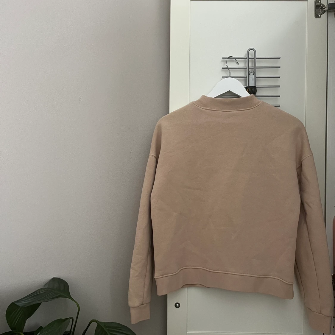 Beige sweatshirt - 90