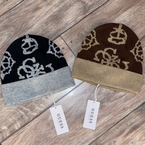 Guess mössa  - Oanvända mössor från guess 🥰