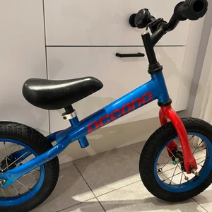 Balans cykel  - Balans cykel, justerbart säte, passar ca 3-5 åring