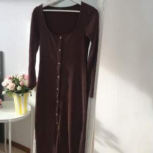 Snyggaste klänningen från Zara, med slits nertill! ❤️‍🔥