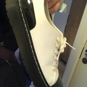 Nya dr martens - I princip nya dr martens, använd mellan 5-10 gånger max. Skit snygga och får ALLTID komplimanger för dom men de kommer bara tyvärr sällan inte använding  och det är tajt med pengar😍 