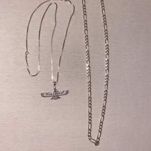 Super fina aldrig använda halsband äkta silver från Iran. I mycket fint skick, inga repor eller minsta fel på dom. ❤️❤️