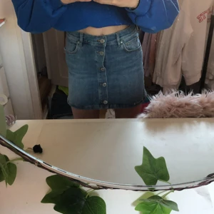 Gant kjol - En väldigt fin gant kjol som går att spänna in i midjan, nästan aldrig använd. Priset kan diskuteras❤️