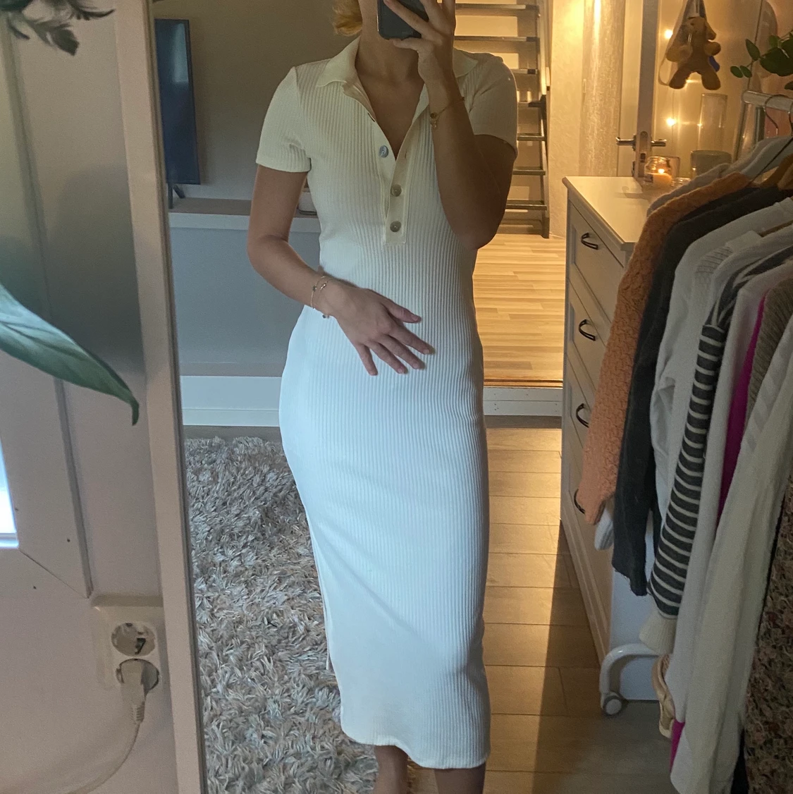 Två klänningar från hm och Nelly