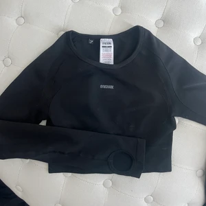 Träningstopp - Fin träningströja från gymshark, pris kan diskuteras