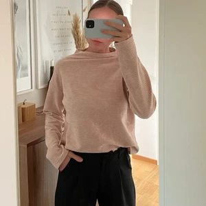 Ljusrosa tröja från Bikbok - Så skön ljusrosa tröja från bikbok i strl S 🌸 Manchesterliknande tyg 🌸 gratis frakt 📦