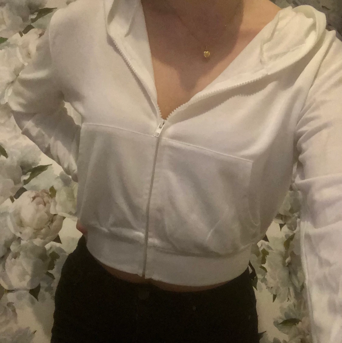 Vit hoddie med tryck