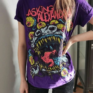Asking Alexandria Merch - Riktig Asking Alexandria merch från cirka 2013. 