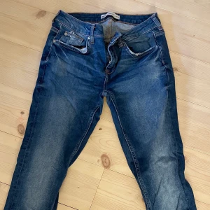 Kristen jeans  - Jätte fina jeans från Gina. Knappt använda. Storlek 29/30.🦋🦋