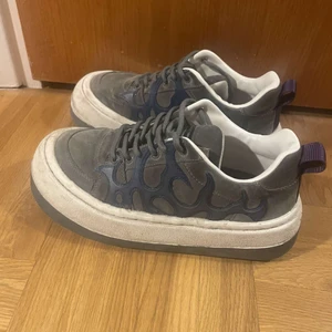 Eytys Sonic Suede  - Använda endast ett fåtal gånger!! Lite smutsiga men inga slitningar💕🙏🏼 strl 38 