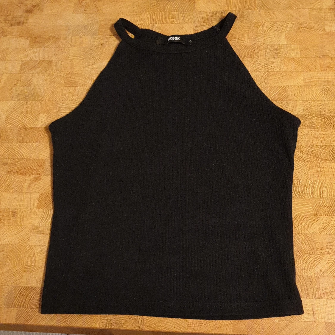 Svart linne i strl S - 90