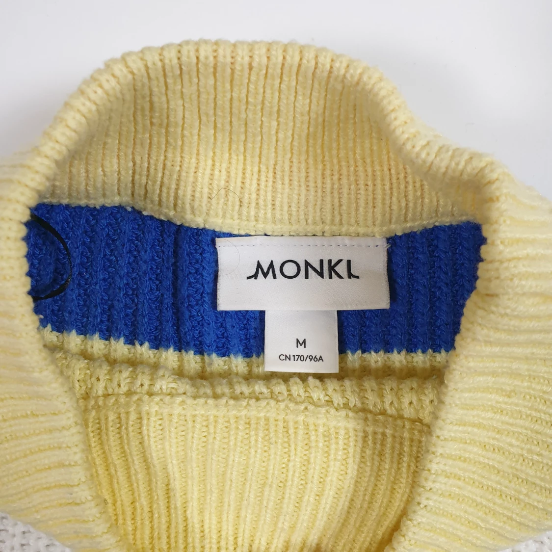 Färgglad stickad, somrig  - 90