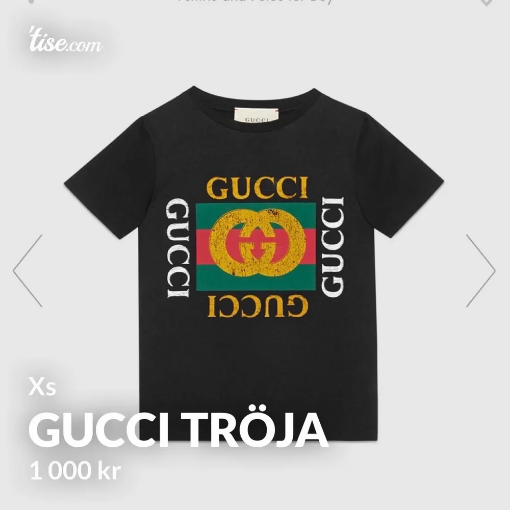 Gucci tröja säljer för storlek för liten . T-shirts.