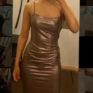 Klänning med öppen rygg - 🌻 Storlek XS-S, 150 kr innan frakt 🌻