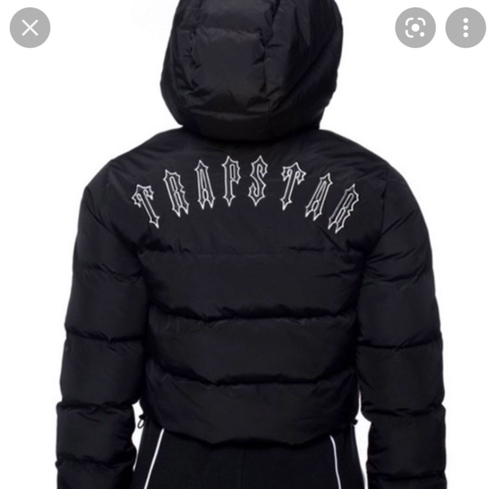 Trapstar cropped pufferjacket XS | Plick Second Hand