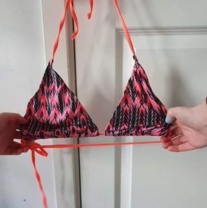 Bikini topp  - Bikini topp i massa fina färger, storlek XS/S