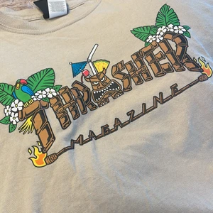 thrasher t-shirt - supersnygg och unik beige thrasher t-shirt! är från herravdelningen i storlek medium. frakt tillkommer på 30kr 💜