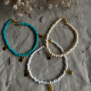 3st armband  - 3st armband för 40kr super fina och billigt !!! Frakt tillkommer på 14kr 💗💗💗💗