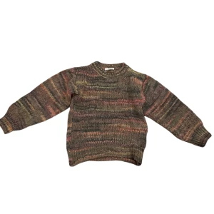 Stickad tröja - Jättefin stickad tröja, säljsfr 50kr.