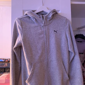 Puma tröja  - Fint skick