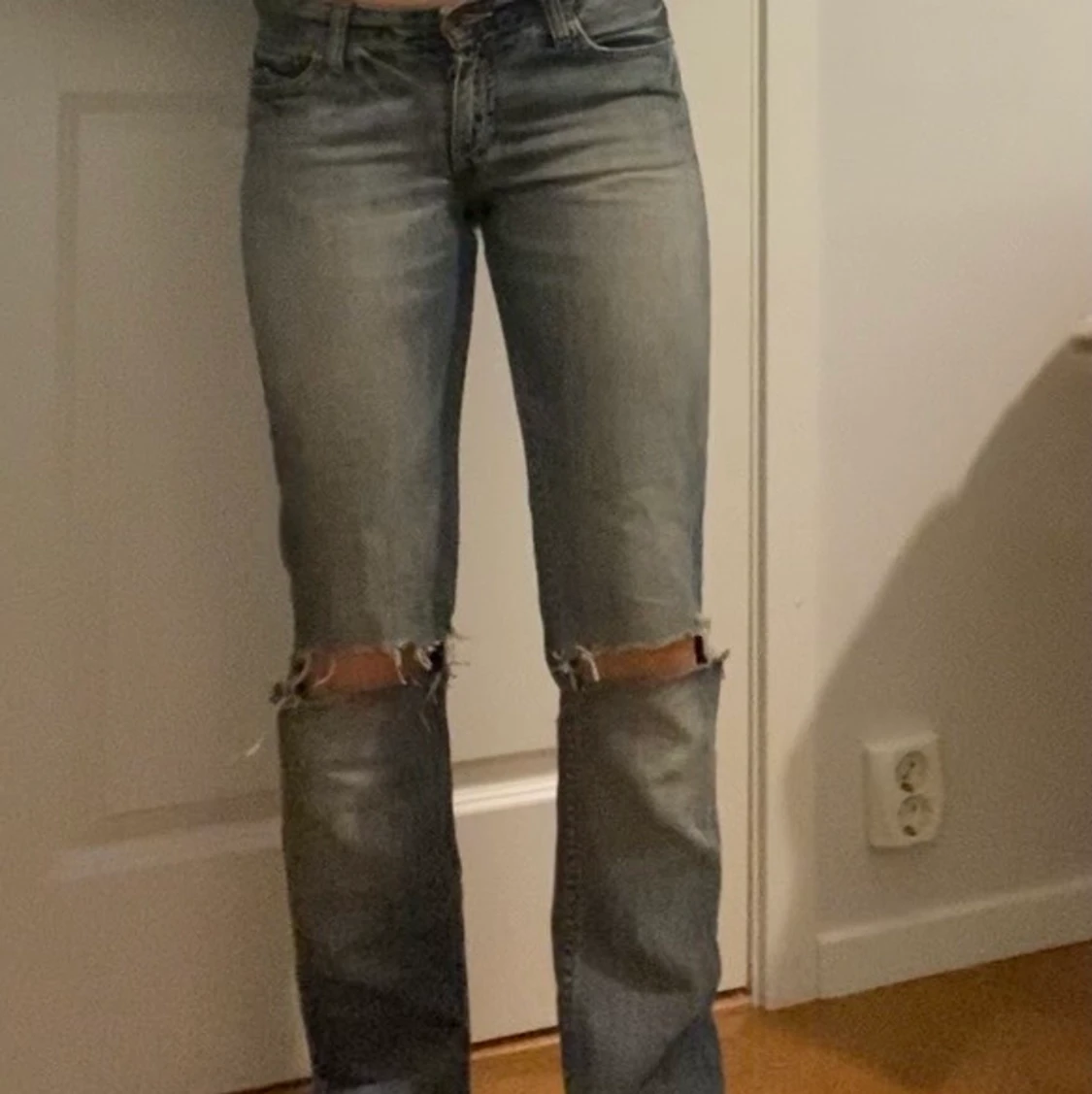 Assnygga trendiga jeans! Lågmidjade