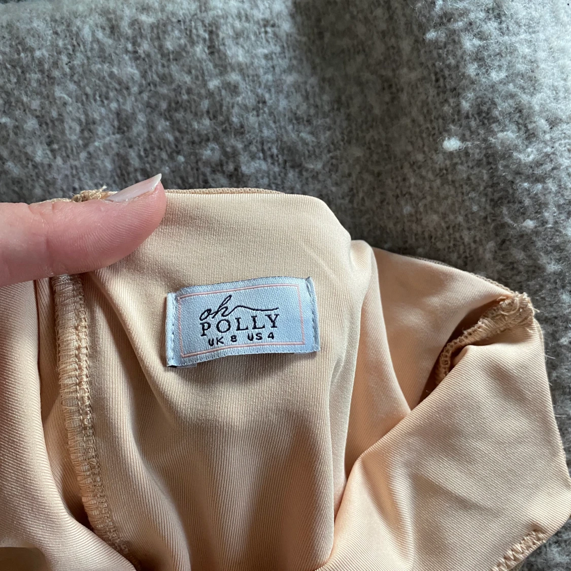 Beige klänning från Ohpolly - 91