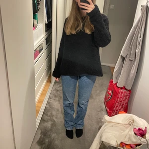Weekday jeans - Långa raka jeans från weekday i storlek 27/34, långa på mig som är 170cm💗💗