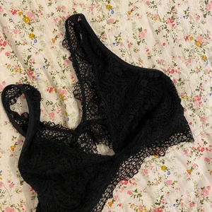 Topp - Svart fr gina