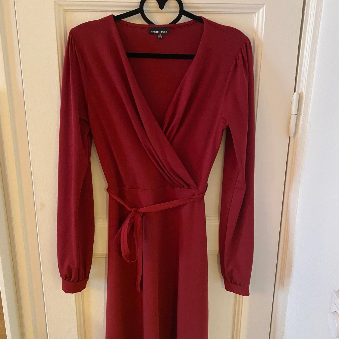 Vacker klänning från Warehouse strl 34/36