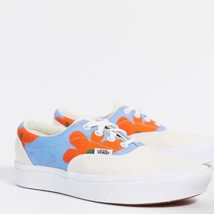 Oanvända vans strl 36 - Endast provade fräscha sommar vans i storlek 36, säljs pga för små för mig. Skickas mot frakt och kan mötas upp i Göteborg.