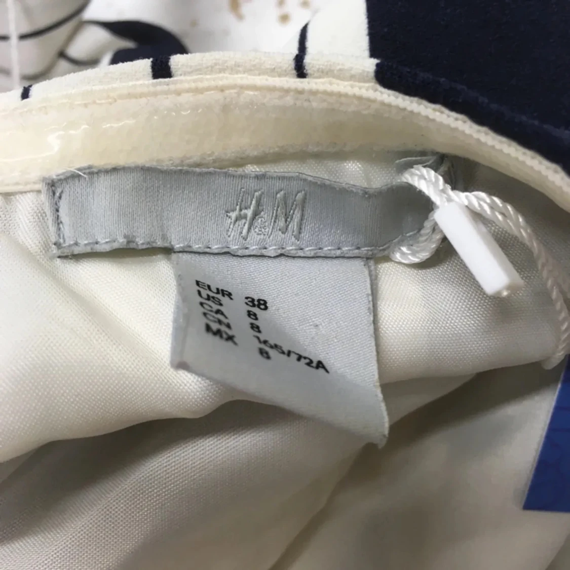 Pilsterad kjol h&m stl 38 - 91