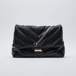 zara - knappt använd väska från zara, skriv för fler bilder!