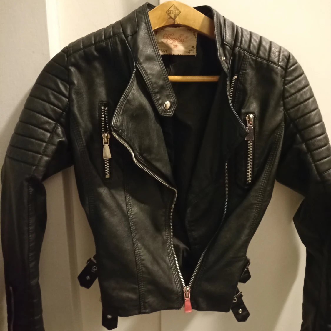 "Skinn" jacka, bikermodell