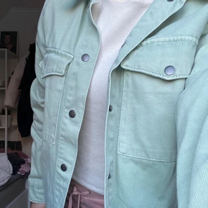 Jeansjacka - As snygg jeansjacka från Zara, snyggt oversized 😍