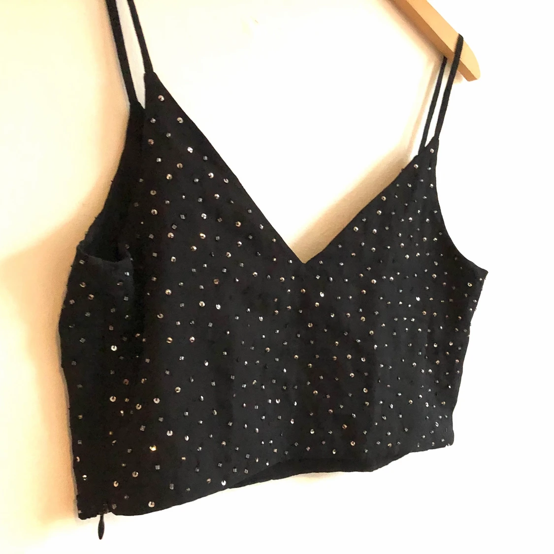 Crop top från Zara. Med paljetter. - 90