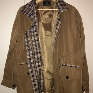 Jacka  - Använd en fåtal gånger 