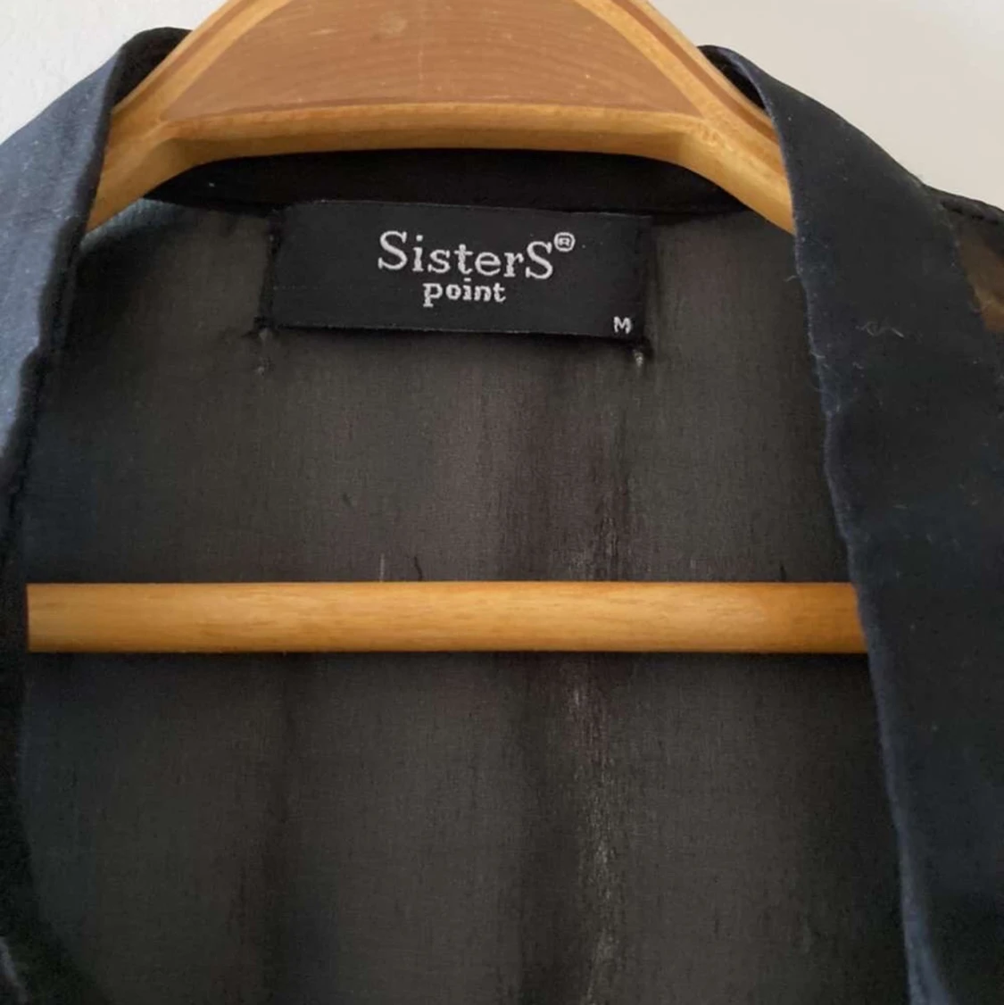 Svart blus från Nelly - 90