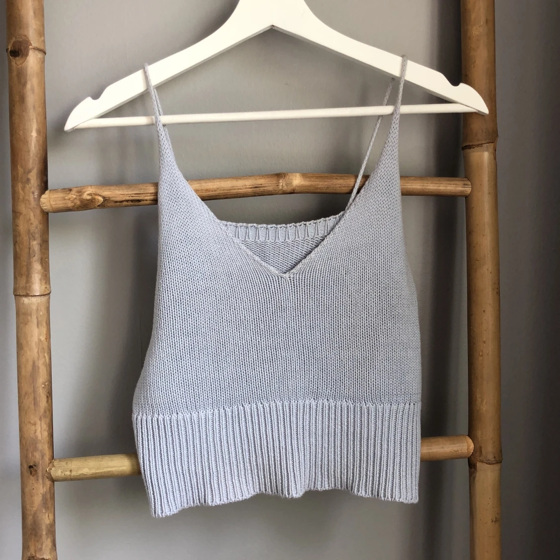 Ljusblått stickat linne  - 90