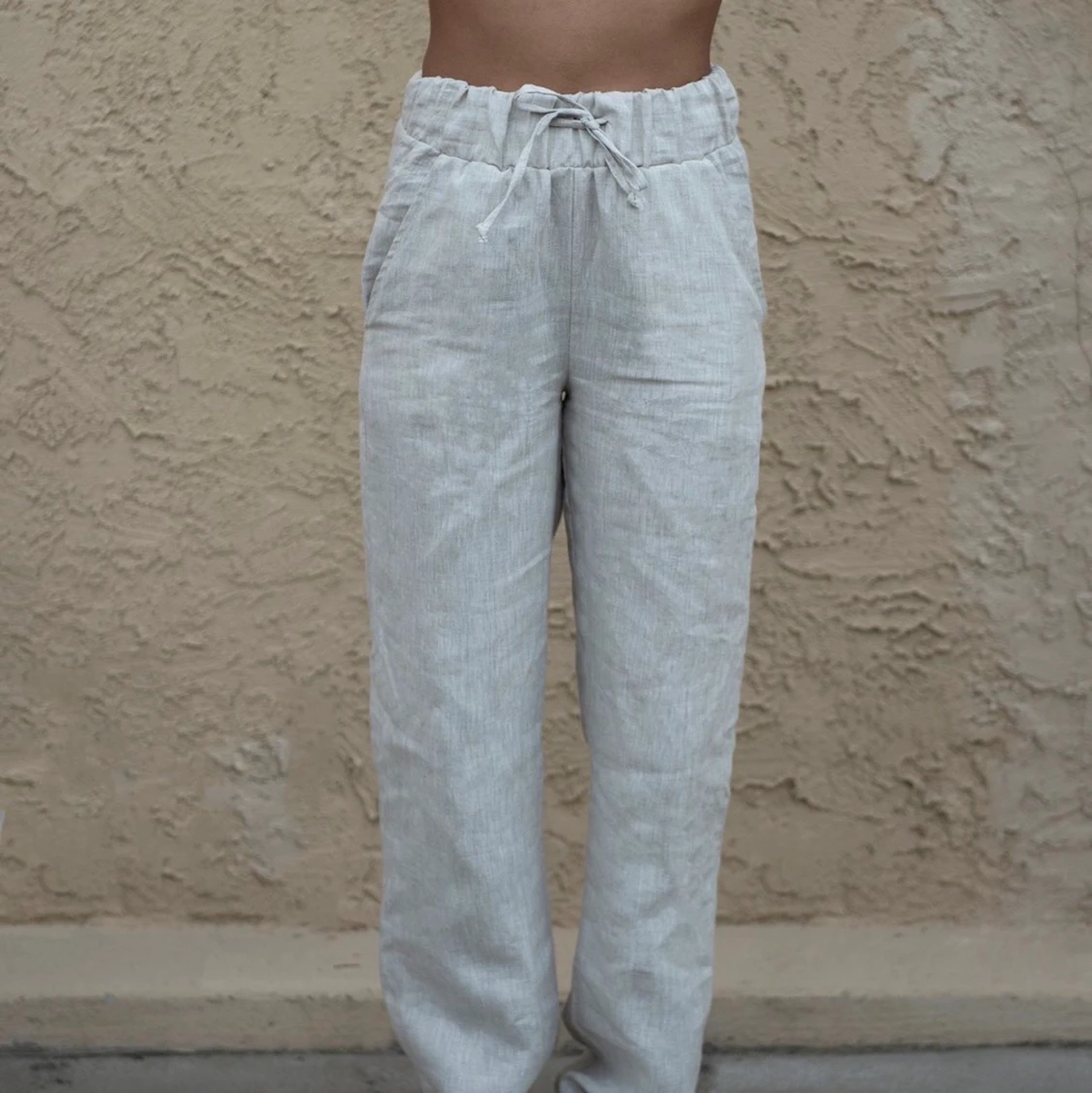 Linnebyxor i storlek M från a-dsgn i färgen Beige (Helt slutsålda) 