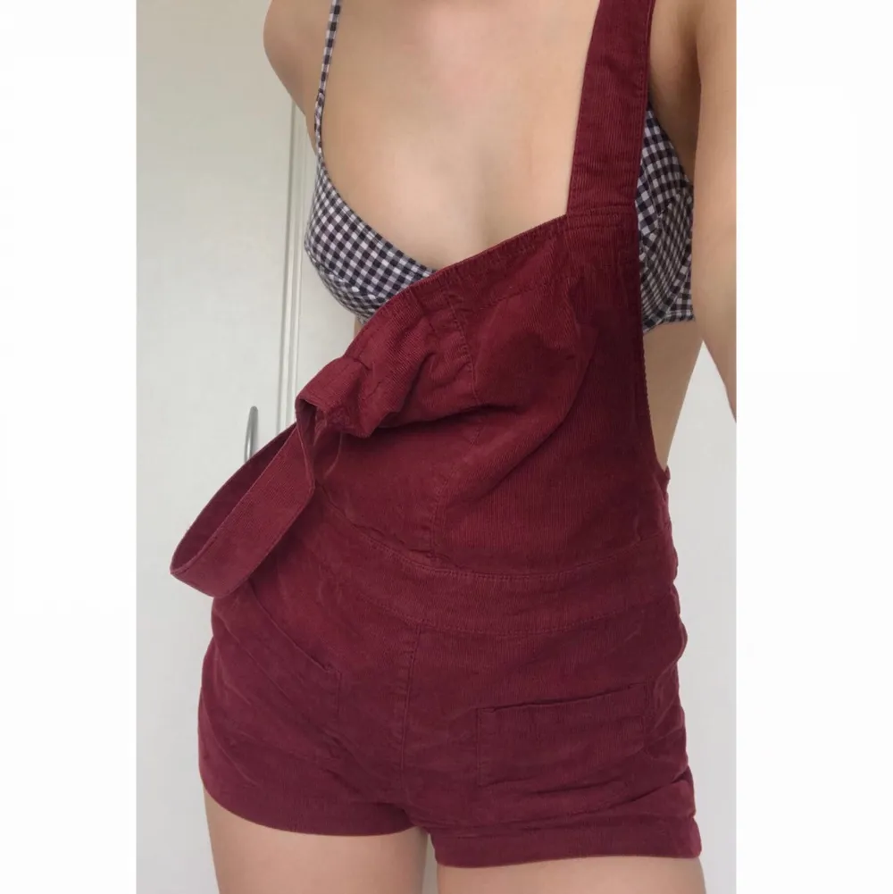 #Overalls #bordo #red #sommar #H&M #cute. Muu.