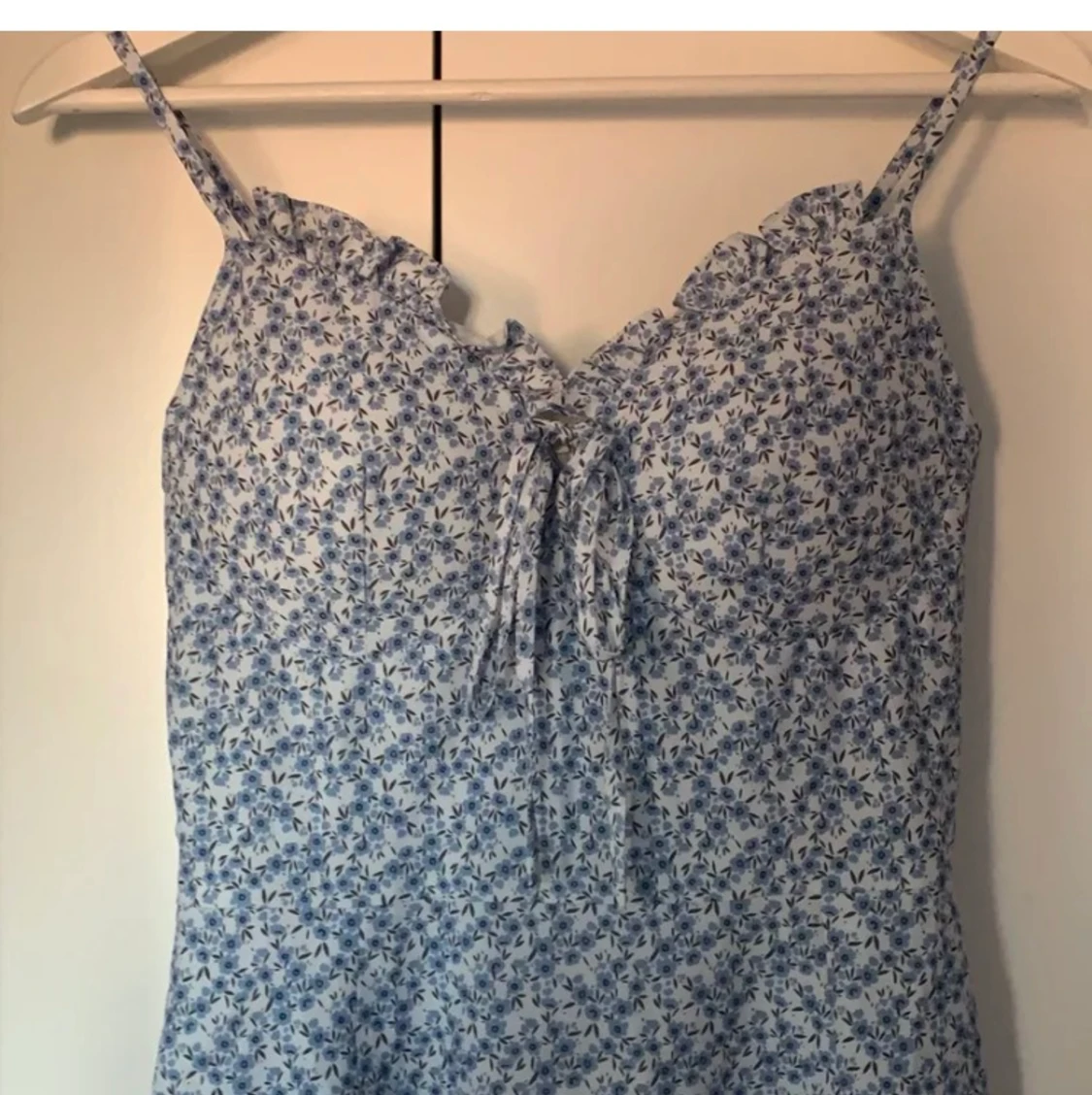 Blommig klänning - 90