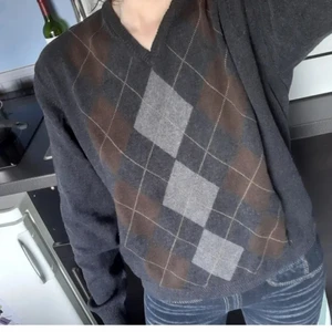 Rutig tröja  - Trendig tröja med rutigt mönster från ATLANT❤Fint men normalt begagnat skick! Frakt 66:- Spårbart 