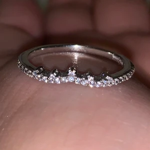 Äkta silver ring - Äkta silverring från guldfynd, helt ny. Nypris 199. Med stämpel. Storlek 17-18