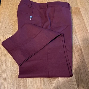 Gant byxa - Oanvänd och fin byxa i storlek 36. Gant 